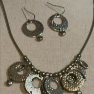 Bijoux Terner signed Textured Silver tone Necklace and Earring Set